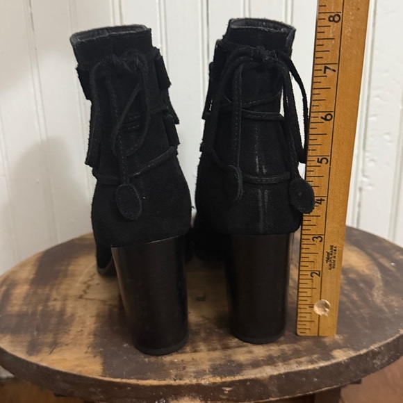 Vionic Womens Black Suede Ronnie Heeled Side Zip Ankle Boots, Size 8 / 39 - Picture 5 of 10